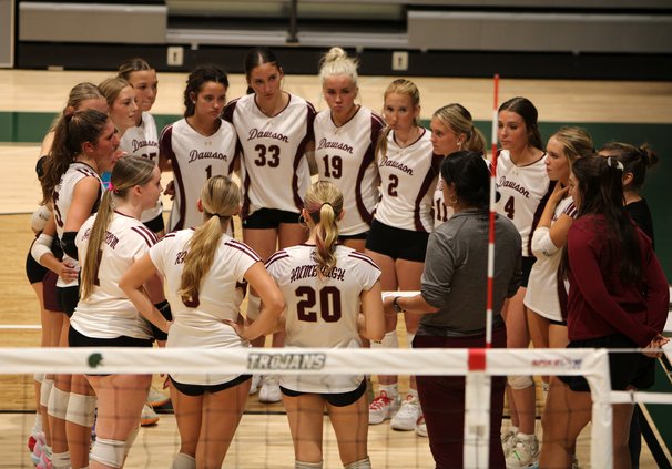 100626 VOLLEYBALL 1.jpg