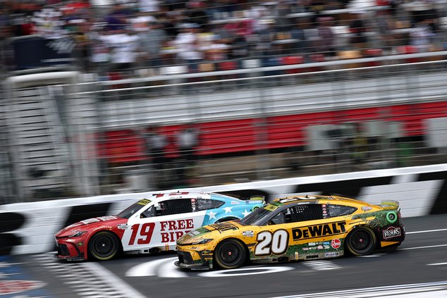 101226 NASCAR 1