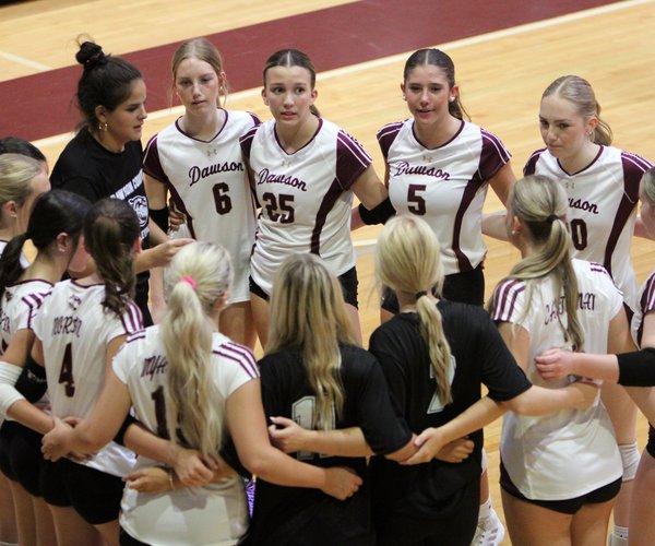 081326 VOLLEYBALL 3.jpg