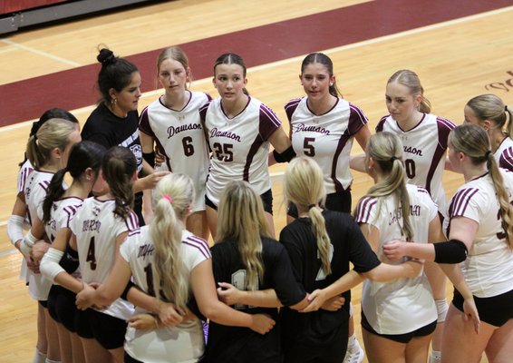081326 VOLLEYBALL 3.jpg