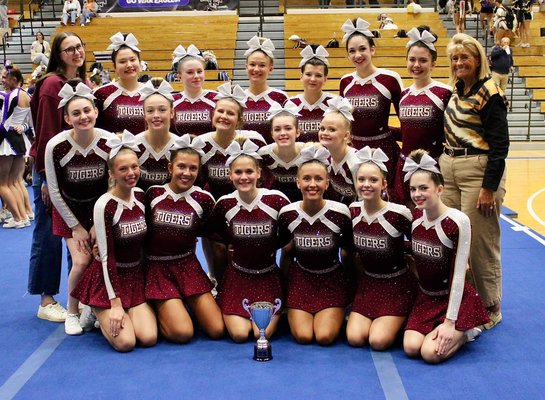 102026 COMP CHEER 1.jpg