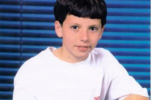 102226 LEVI FRADY 1.jpg