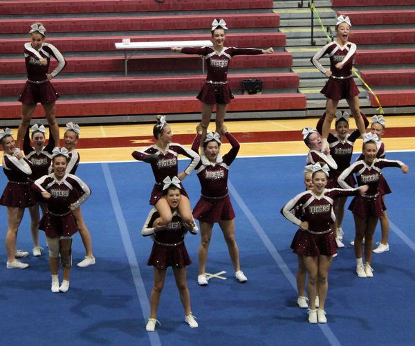 102226 COMP CHEER 1.jpg