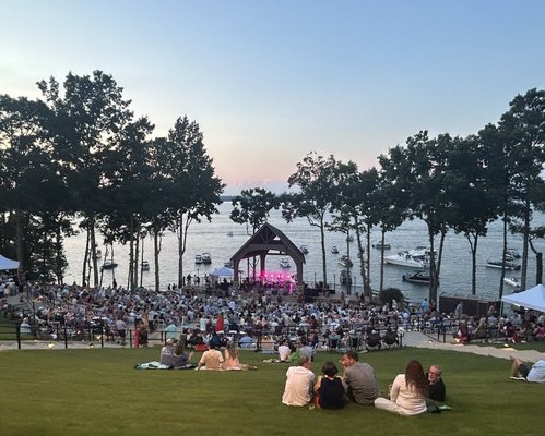 102826 LANIER ISLANDS FESTIVAL